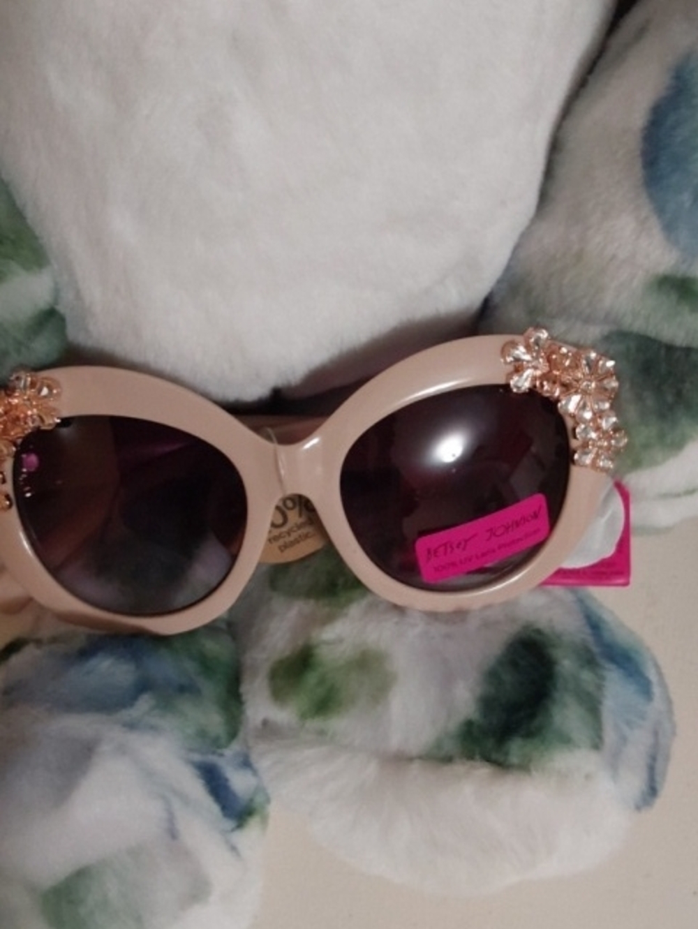 NWT Betsey Johnson Nude Pink Round Sunglasses with Crystal Accents